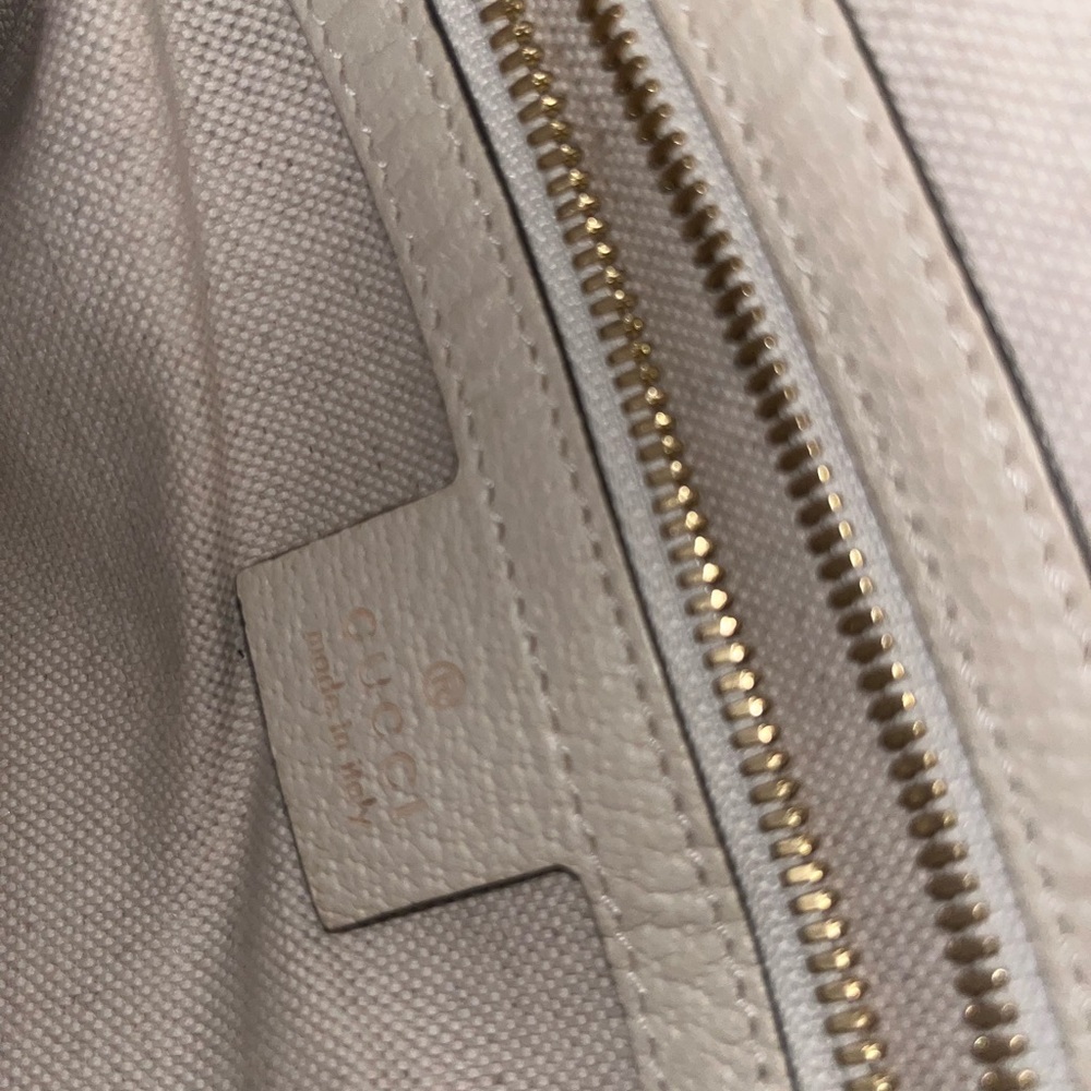 Gucci Beige Backpack with Floral Accents - Picture 6 of 11